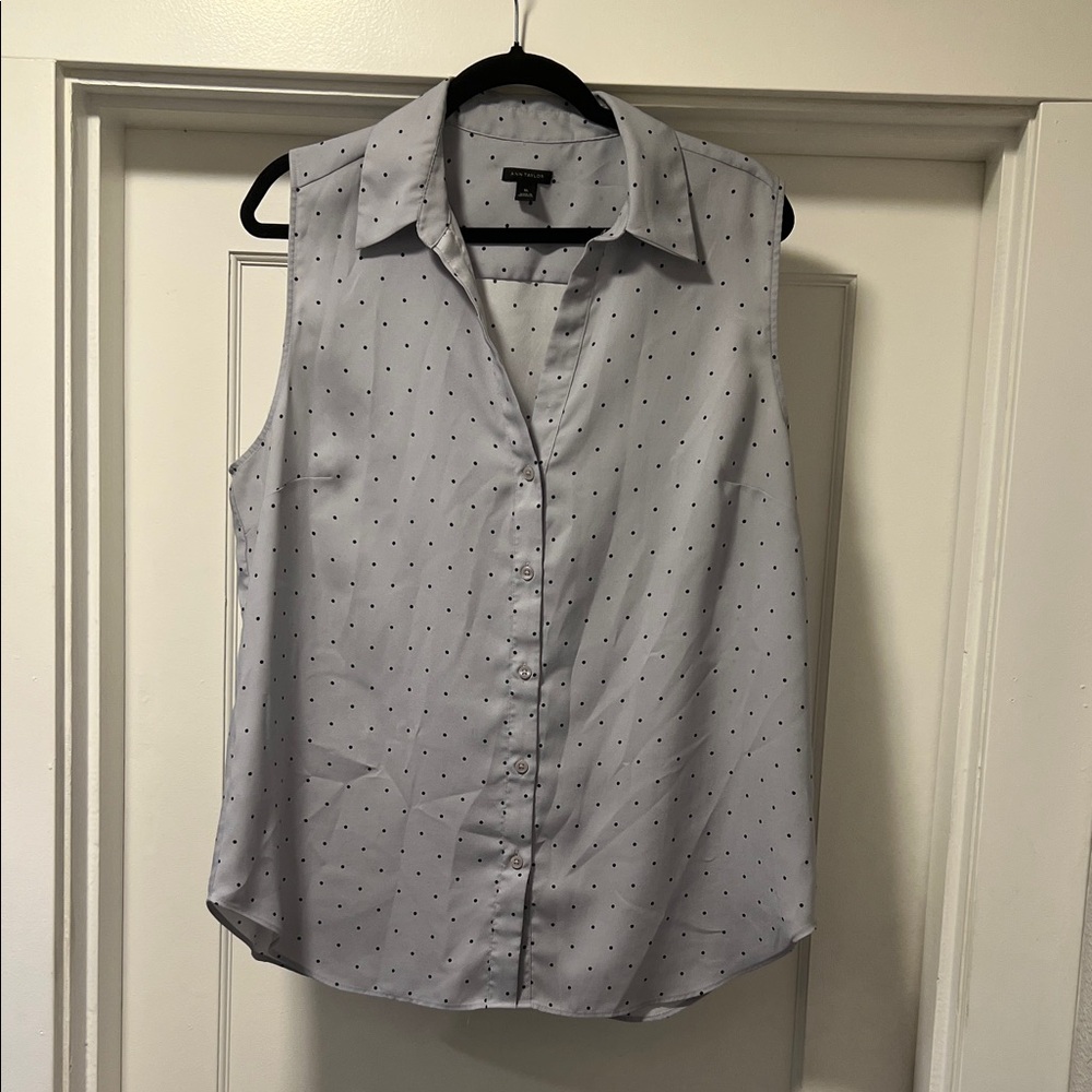 Ann Taylor Light Blue Sleeveless Button-Down with black dots